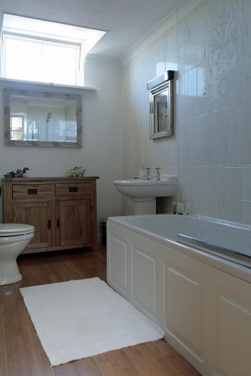 The Beeches Bed & Breakfast Churchill  Room photo