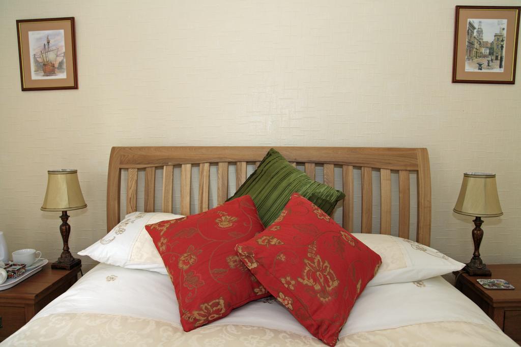 The Beeches Bed & Breakfast Churchill  Room photo